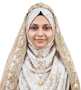 ইউপি নির্বাচনে চেয়ারম্যান প্রার্থী হিসেবে জনগণের দোয়া ও সমর্থন চাইলেন আখিনুর